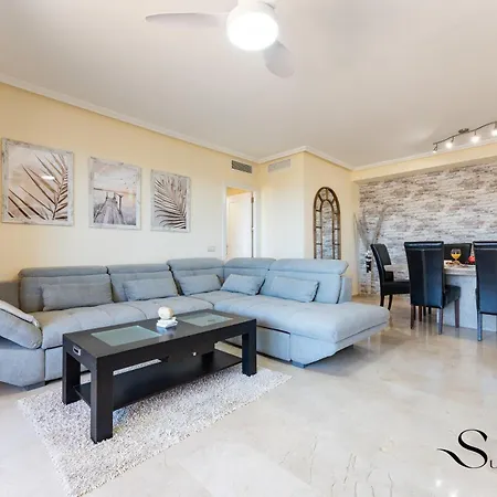 شقة Terrace Of Paradise, 2 Bed 2 Bath, Parking, Pool بينالماذينا