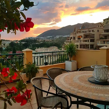 Apartament Terrace Of Paradise, 2 Bed 2 Bath, Parking, Pool
