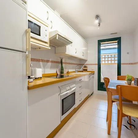 Apartament Terrace Of Paradise, 2 Bed 2 Bath, Parking, Pool